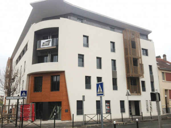 ensemble-immobilier-vitry-sur-seine-couverture-zinc-casquette-beton